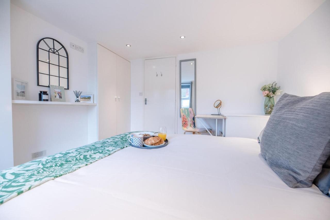 Lily Cottage, 莱斯顿 外观 照片